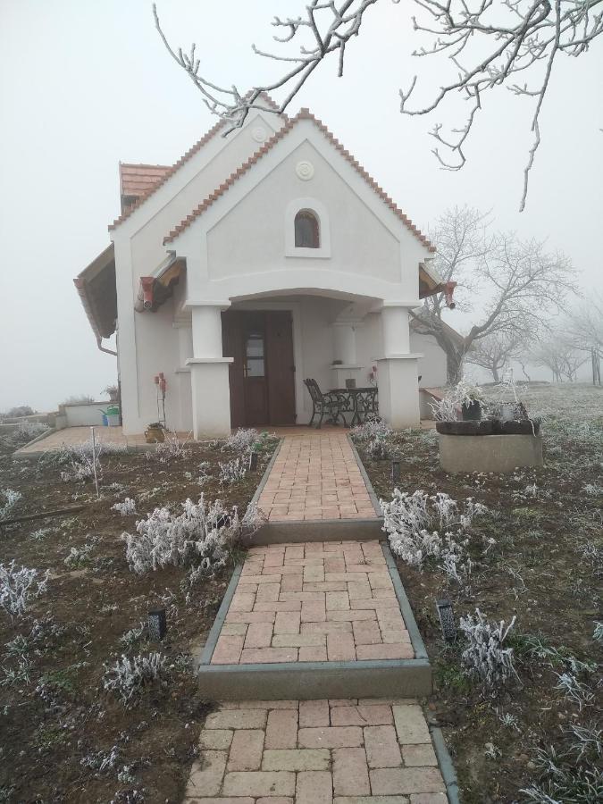 Casa Beata Villa Lesencetomaj Luaran gambar