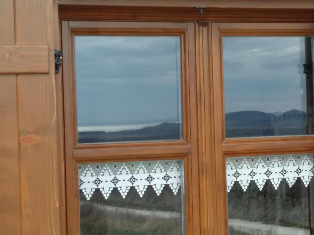 Casa Beata Villa Lesencetomaj Luaran gambar
